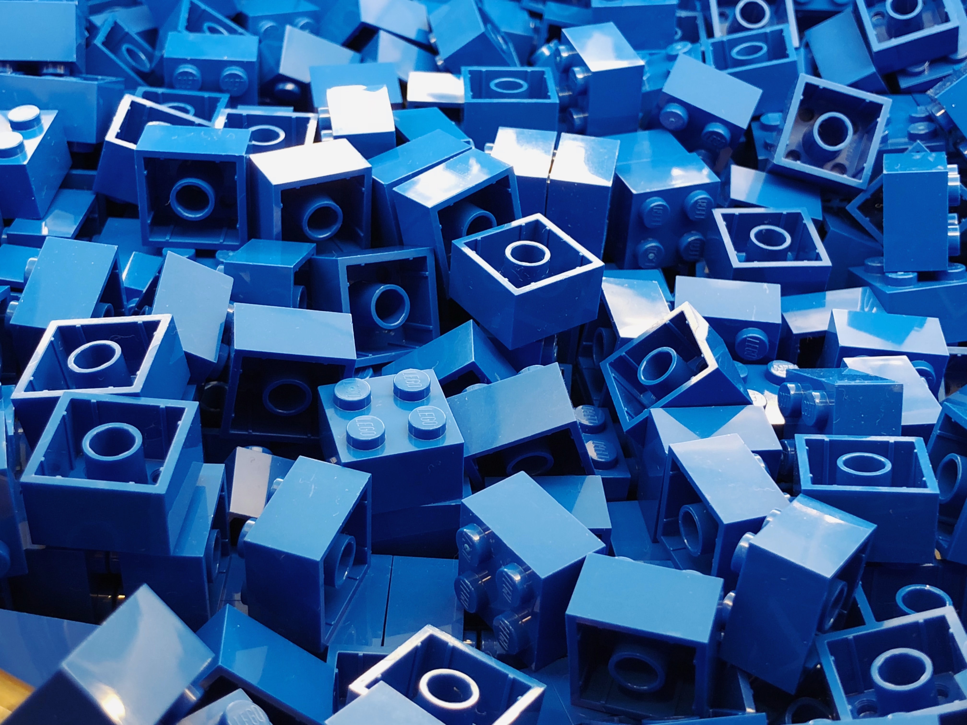 Pile of blue lego blocks 